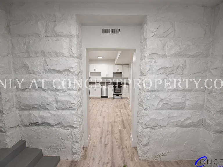First Avenue Flats — Photo 126