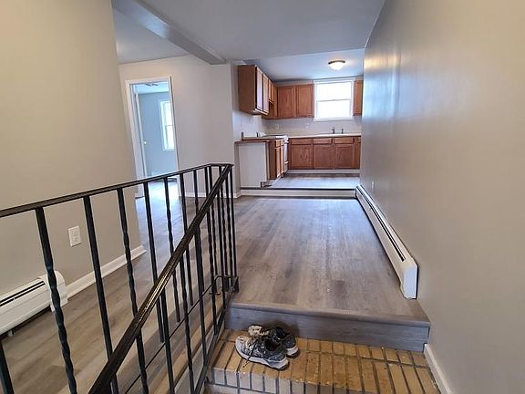 3rd image of 37 Lawrence St #39-1
