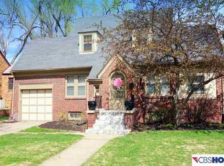 2201 Country Club Ave, Omaha, NE 68104