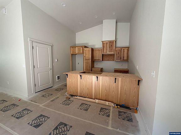 5th image of 1710 Cedar St