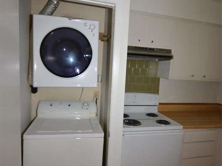 7104 Jetty Ln — Photo 8