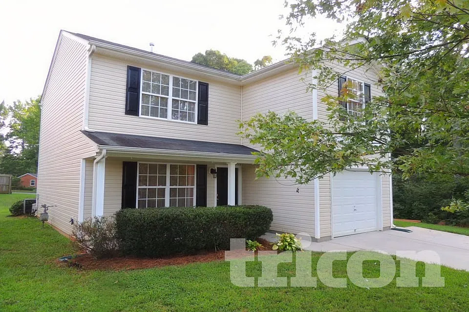5110 Grays Ridge Drive Charlotte NC — Photo 3