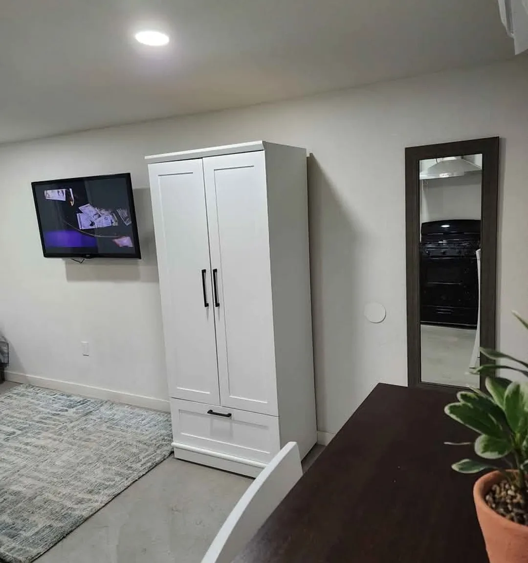 Carob St, Fontana — Photo 1