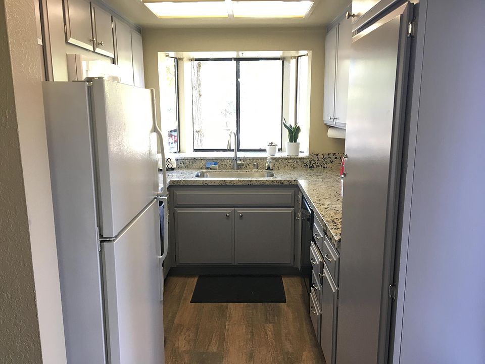 1st image of 5333 Primrose Dr APT 8B