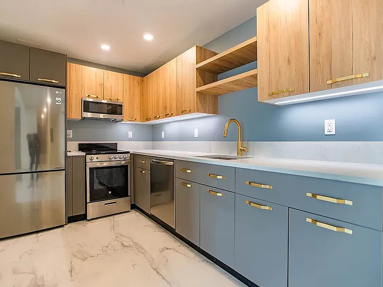 1801 Broadway #2D — Photo 3