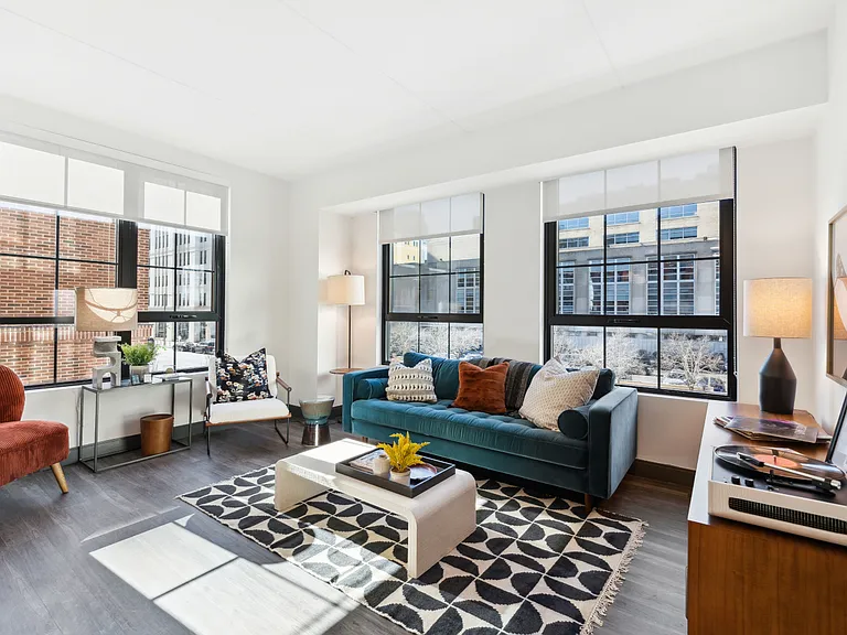 Broad + Noble — Photo 8