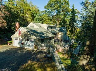 41 N Briarcliff Rd, Mountain Lakes, NJ 07046