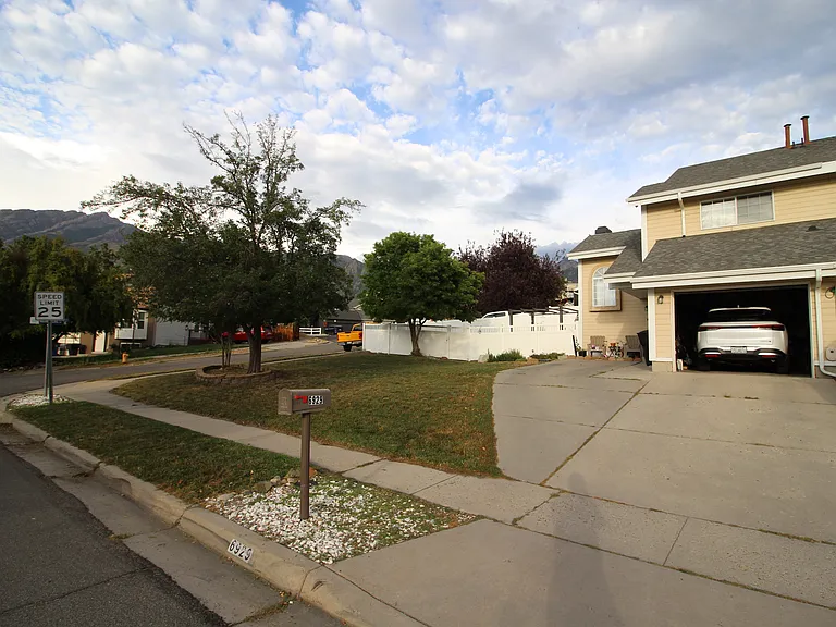 6929 S Promenade Dr — Photo 3