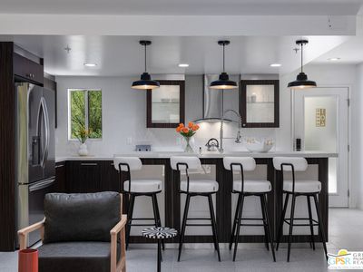 588 E San Lorenzo Rd APT 104, Palm Springs, CA, 92264