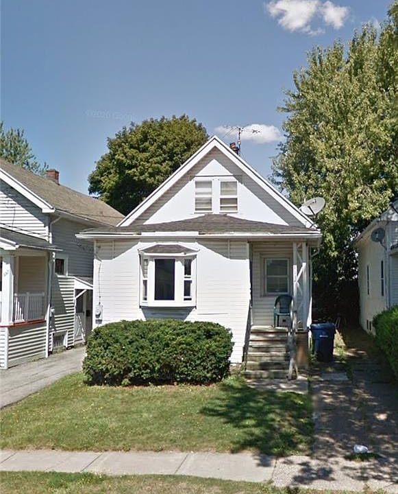 1st image of 356 Hewitt Ave