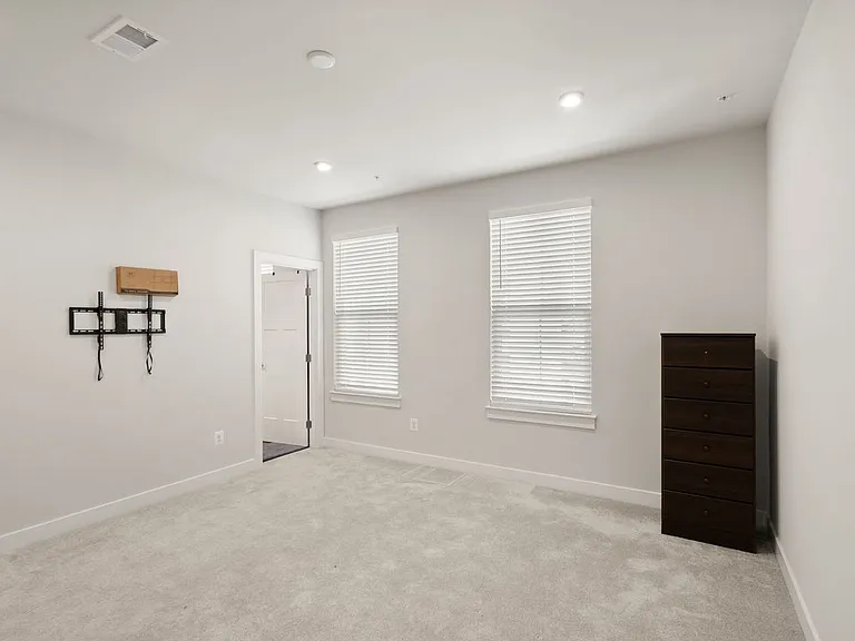 42564 Invergordon Ter — Photo 20