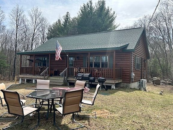 2nd image of 22 Carpenter Rd
