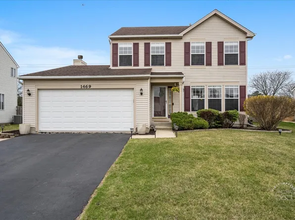 1469 Birch Ln, South Elgin, IL 60177