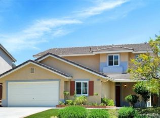 12086 Edgecliff Ave, Sylmar, CA 91342