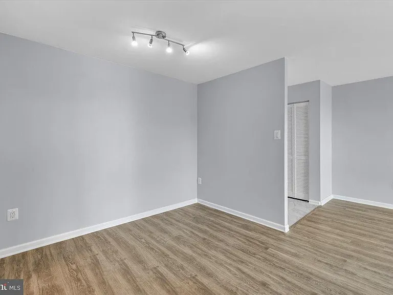 5300 Holmes Run Pkwy #1210 — Photo 17