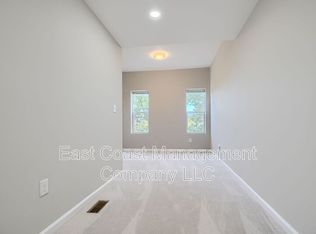 1928 Hollins St, Baltimore, MD 21223