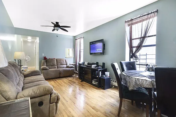 Sold by Level Group | media 1