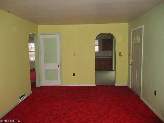 3rd image of 1348 Tioga Ave