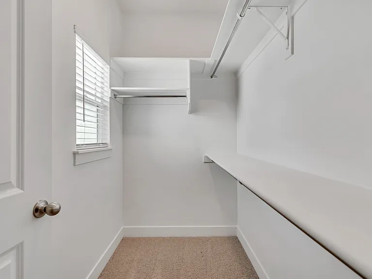 1593 N 1870 E — Photo 17