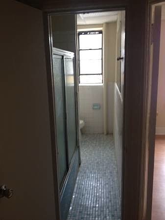 1st image of 548 E 2nd St