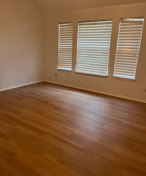 5232 Goodman Dr — Photo 13