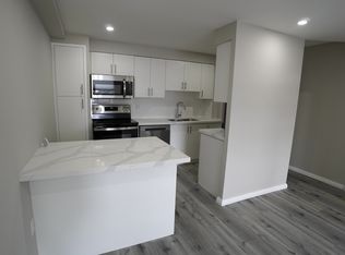 190 Gage Ave S #309, Hamilton, ON L8M3E2