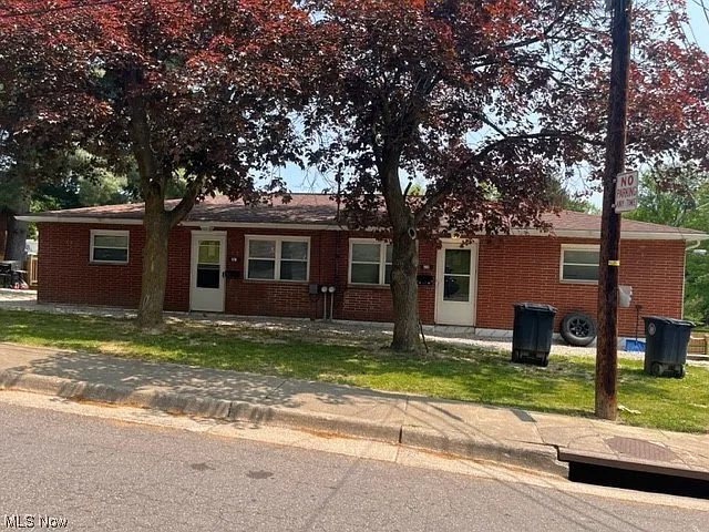 279 & 281 Cluster Ave photo 1