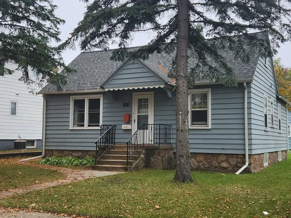 2417 6th Ave E, Hibbing, MN 55746