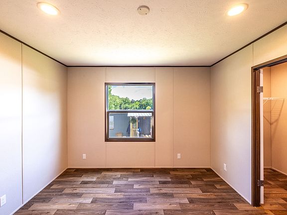 5th image of 106 Little Stream Ln