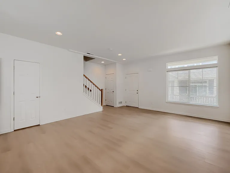 6463 Crossdrum Point — Photo 4