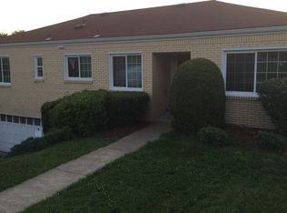 5263 Meadowgreen Dr, Pittsburgh, PA