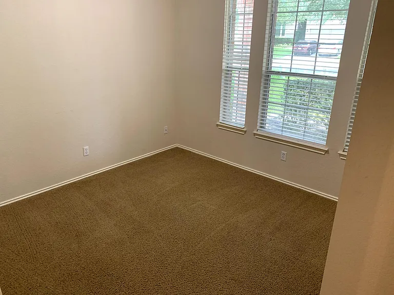 10705 Beard Ave — Photo 21