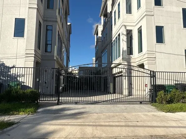 1922 Oakdale St, Houston, TX 77004