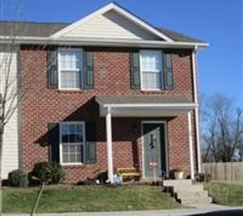 10 Salem Ln