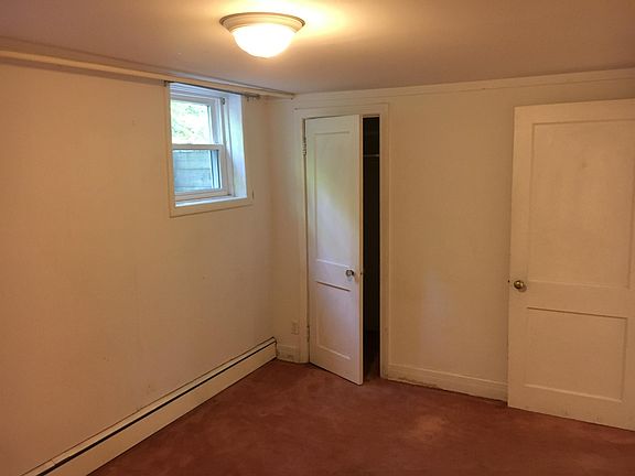 smaller bedroom/study