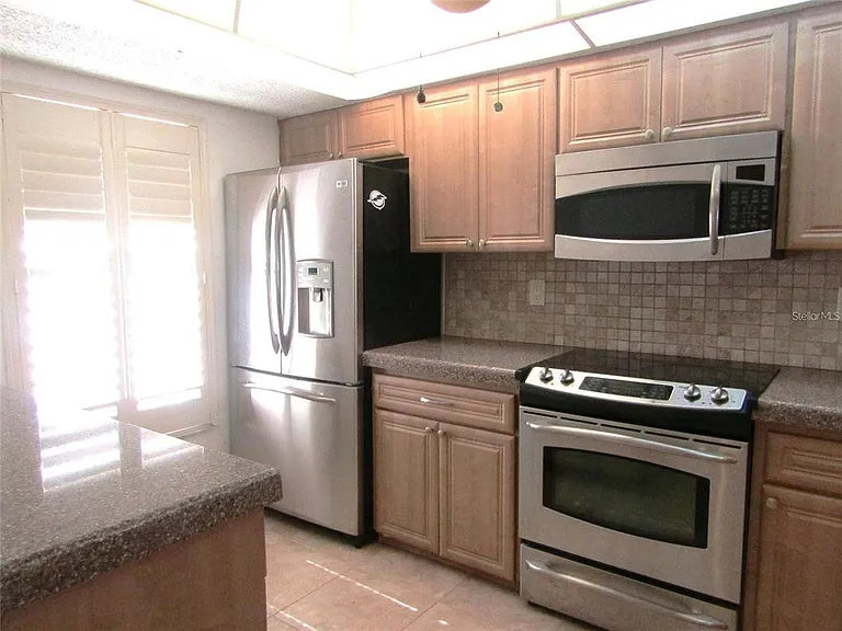4434 Weybridge St #81 — Photo 3