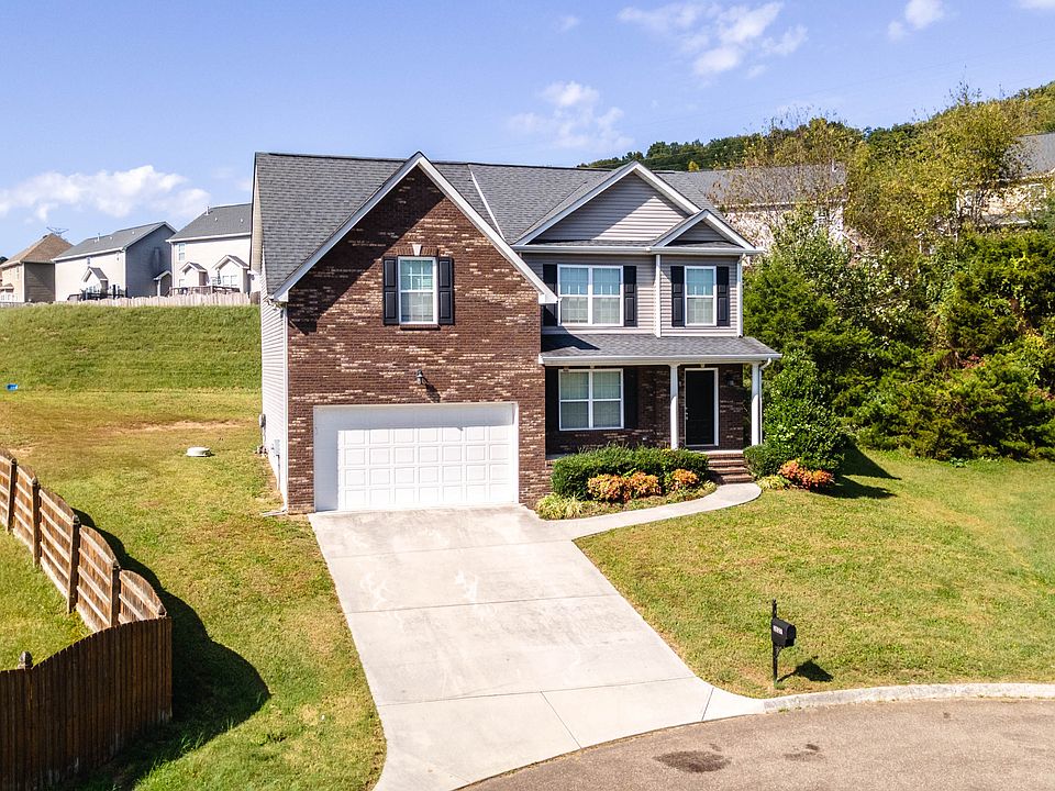 1st image of 2827 Red Ellis Ln