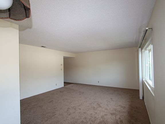 4th image of 321 W Mountain View Ave APT D