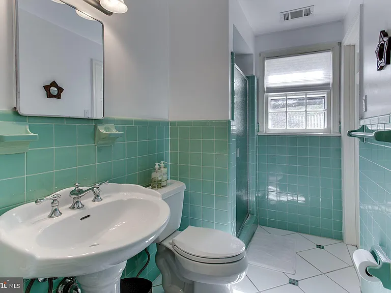 7510 Shadywood Rd — Photo 33
