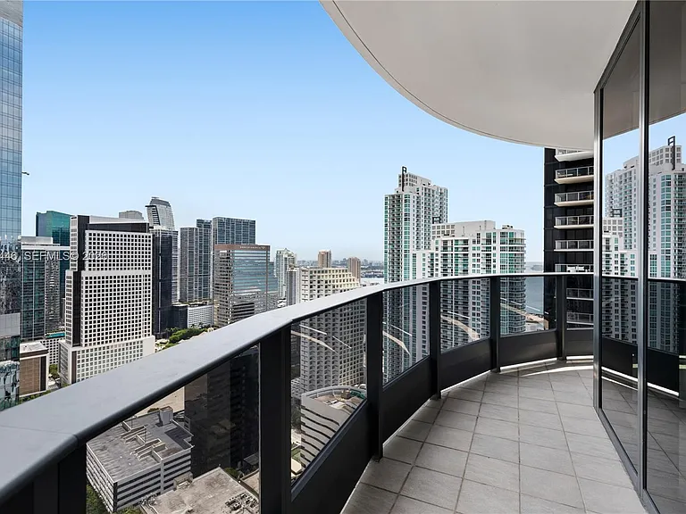 1000 Brickell Plz #4015 — Photo 43