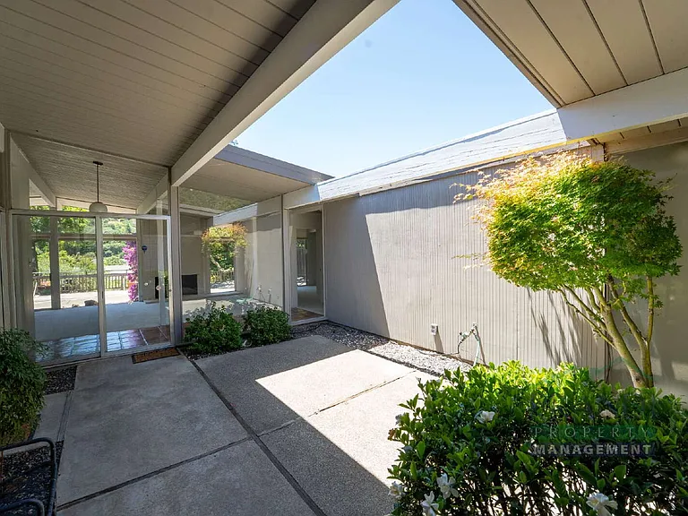1221 Idylberry Rd — Photo 20