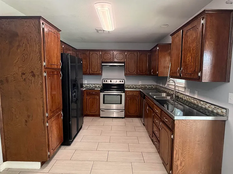 4721 Cypress Ave — Photo 4