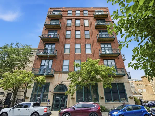 1632 S Indiana Ave APT 304, Chicago, IL 60616