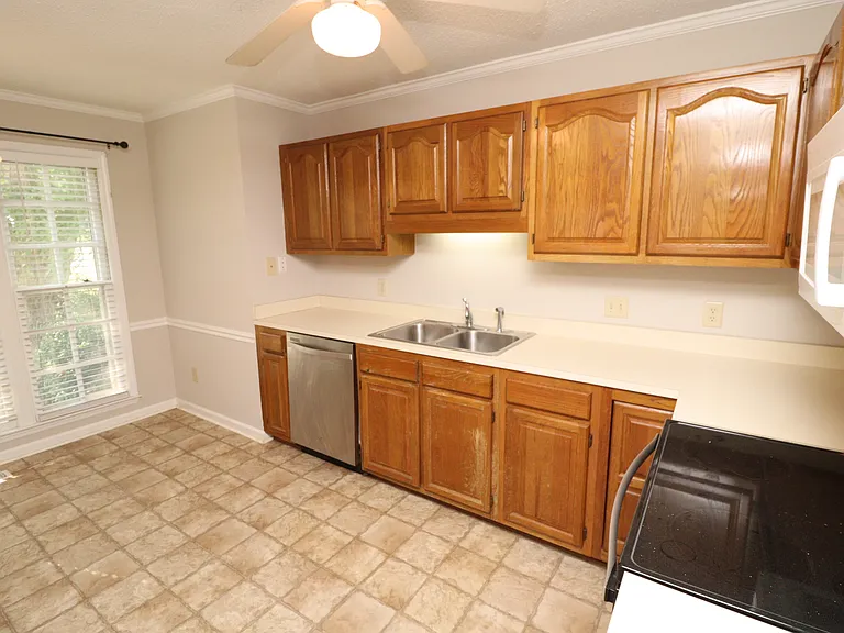 118 Planetree Ln — Photo 11