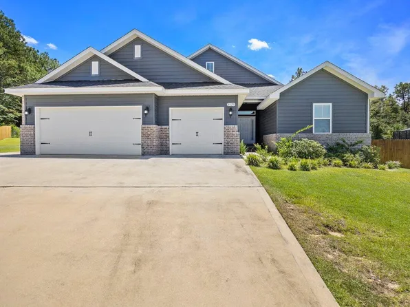 8129 Majestic Cypress Dr, Milton, FL 32583