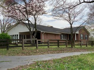 420 Bear Creek Pike, Columbia, TN 38401