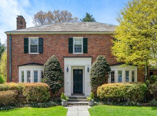 68 Old Colony Rd, Wellesley, MA 02481