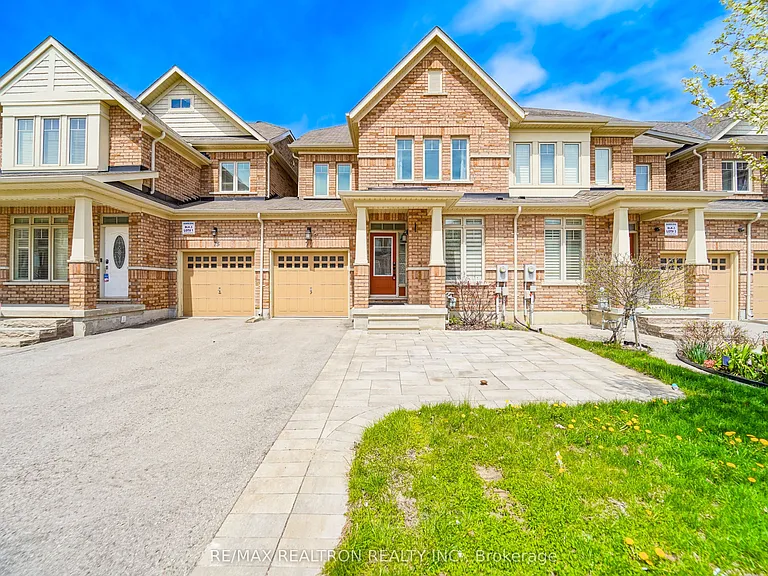 77 Betony Dr — Photo 3