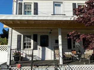 107 W Main St, Leola, PA