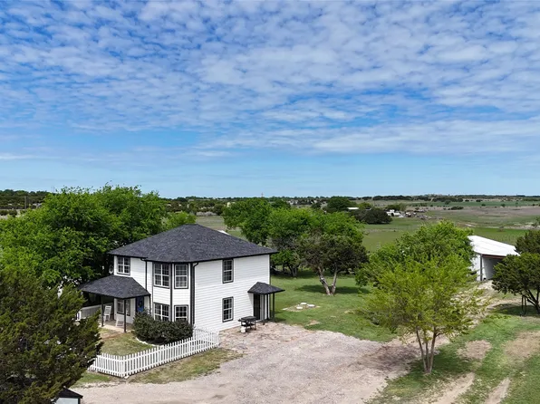 8112 Godley Rd, Granbury, TX 76049